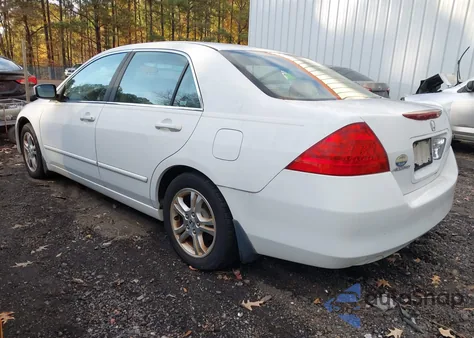 2007 Honda Accord 2.4 Se из США, поврежденный, VIN JHMCM56387C012145